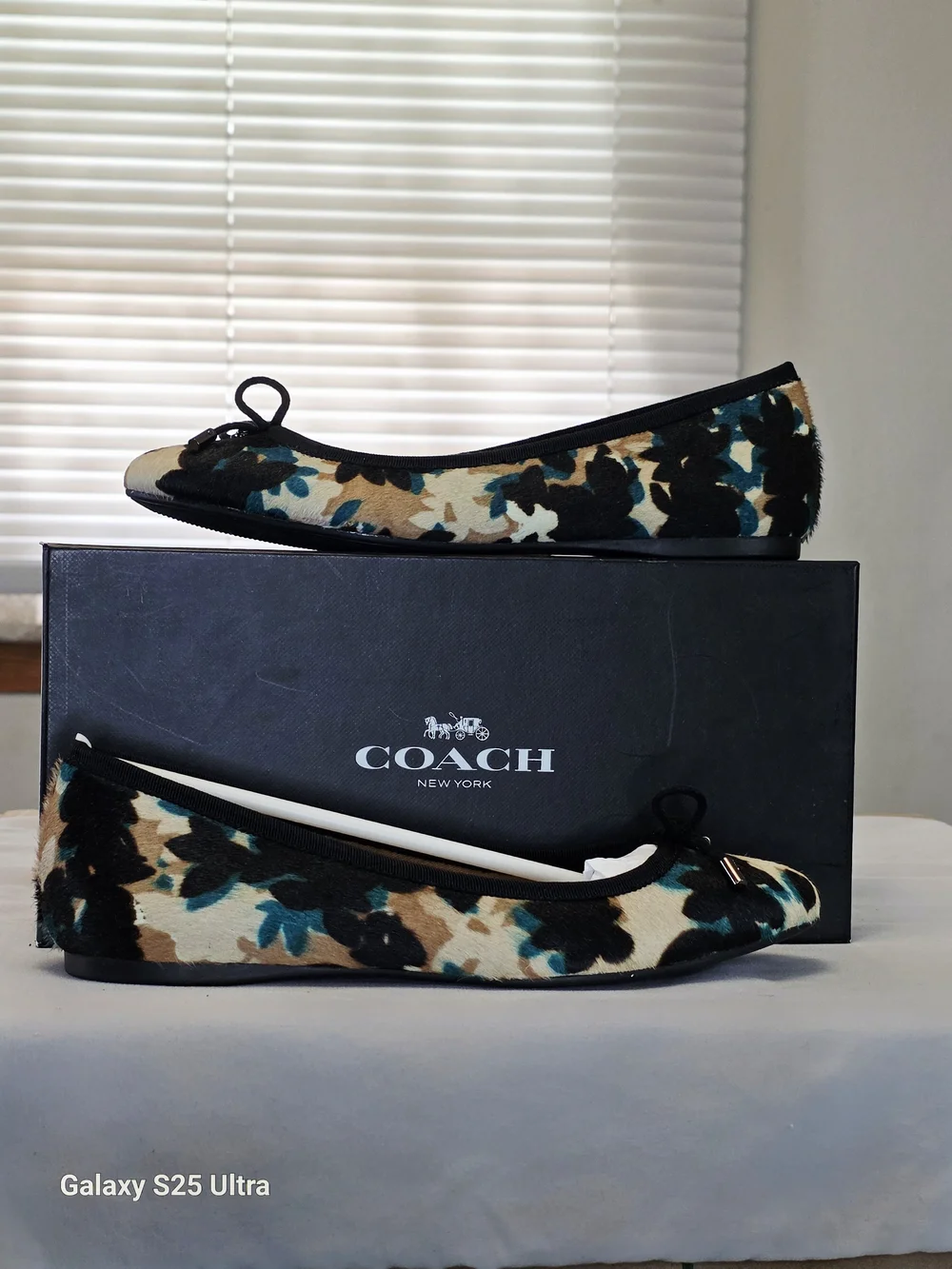 COACH Lara Scattered Leaf Haircalf Ballet Flats In Walnut Multi  Size 7B